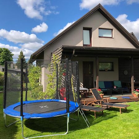 Mooni Cottage Parnu Exterior photo